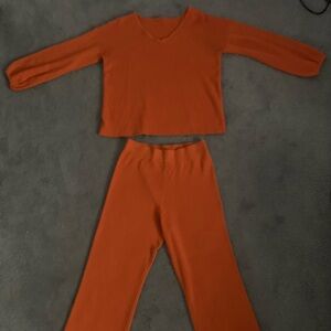 Comfortable lounge outfit. Size M